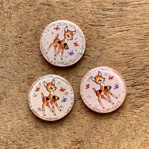 Bambi Glitter Button — Loop Knitting