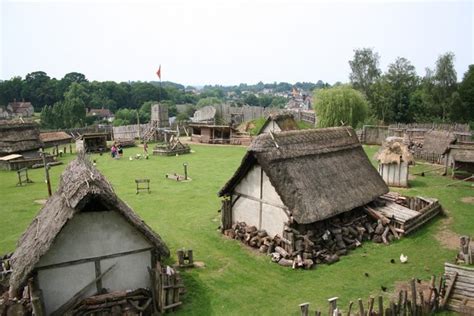 Medieval Villages Childrens British History Encyclopedia