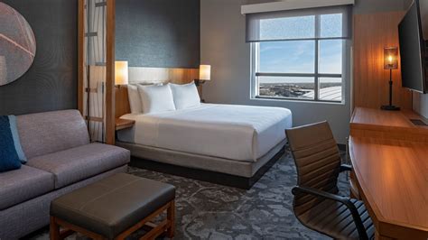 Pet Friendly Hotel In Downtown Indianapolis Hyatt Place Indianapolis