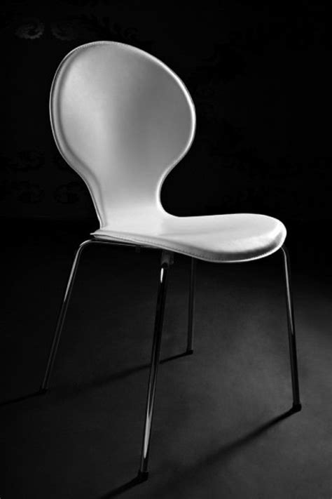 Mango designer stuhl weiss schwarz schwarz hochglanz. Designer Stuhl aus hochwertigem Kunstleder und verchromtem ...