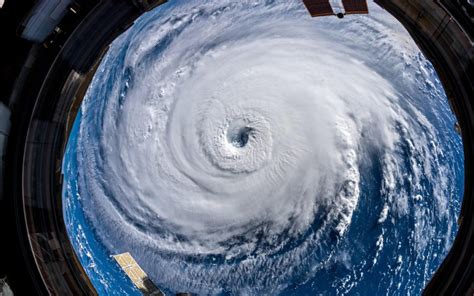Hurricane Florence In Photos See The Massive Storm From Space Space
