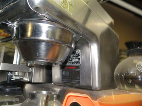 The carafe keeps my pot of coffee warm without continuing to cook it, so i can enjoy the first cup without the second one continuing to heat up from a warmer. Bunn O'Matic PL35 Double Brew Coffee Maker w/ 3 Extra ...