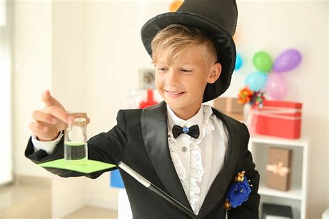 20 Easy Magic Tricks For Kids Magic Tricks For Kids Easy Magic