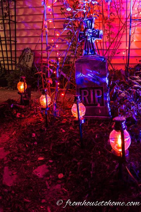 Halloween Outdoor Lighting Ideas 21 Spooky Ways To Light Your Yard