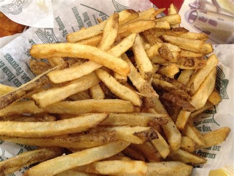 Feb 20, 2021 · increase the heat to 375 degrees fahrenheit. Large (aka ginormous) order of fries. - Yelp