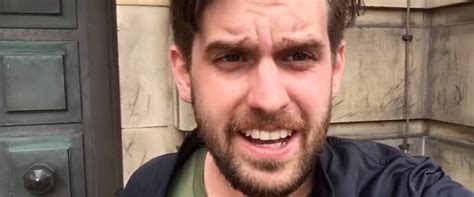 Bogan Aussie Loose In The Uk Says What We’ve All Been Thinking [watch] Australian Times