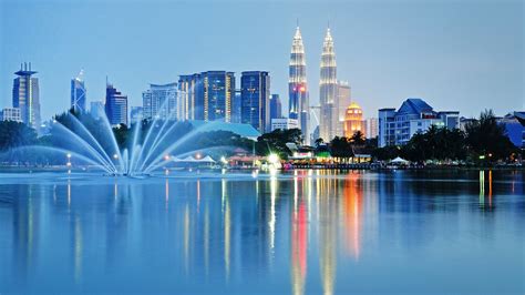 Kuala lumpur intl airport offers nonstop flights to 59 cities. Book Kuala Lumpur holidays & tours 2021/2022 | Abercrombie ...