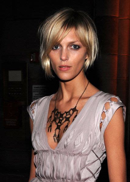 If you're logged into pinterest, doing so will open the home page. Pin su Anja Rubik