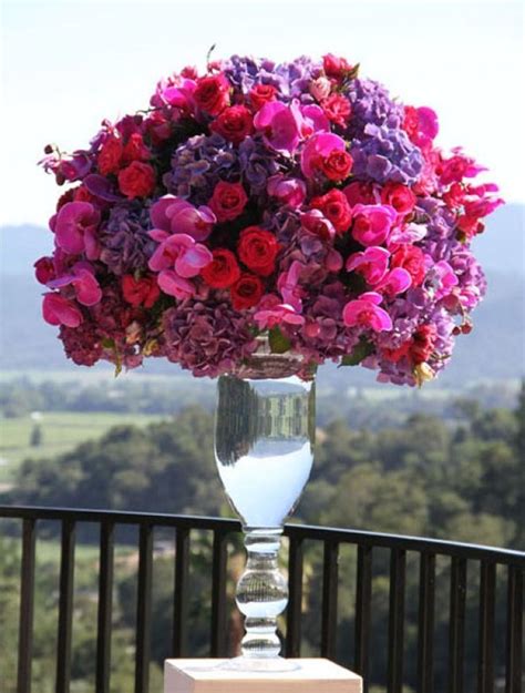10 Steal Worthy Flower Arrangements For Your Wedding Ceremony Belle
