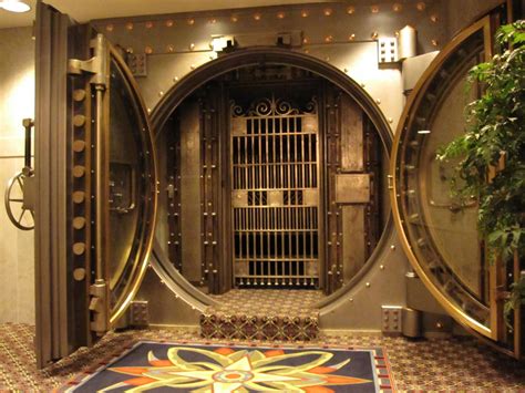 I Will Save A Lot Of Money In The Bank Vault Doors Banks Vault