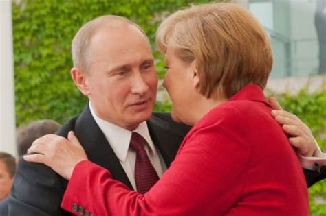Angela Merkel Dogadała Się Z Władimirem Putinem I Aleksandrem
