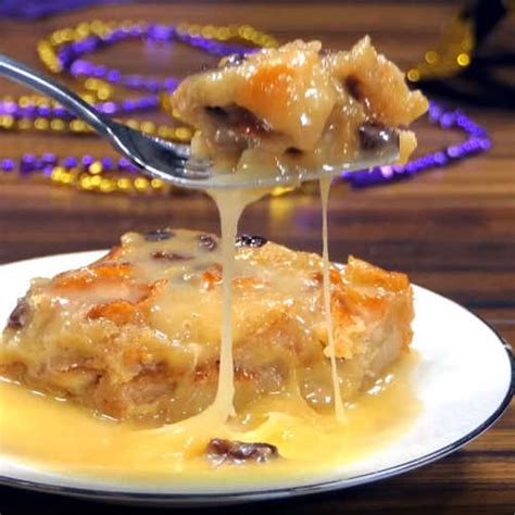 New Orleans Bread Pudding Whats Cooking America