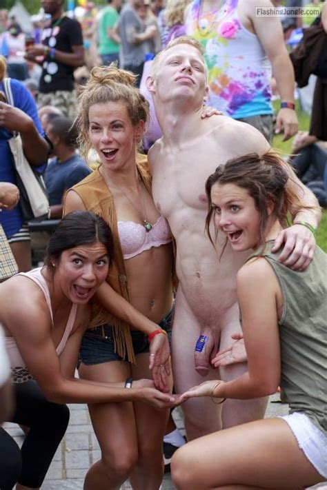 Three College Girls Happy To See Big Loose Penis In Public Dick Flash Pics