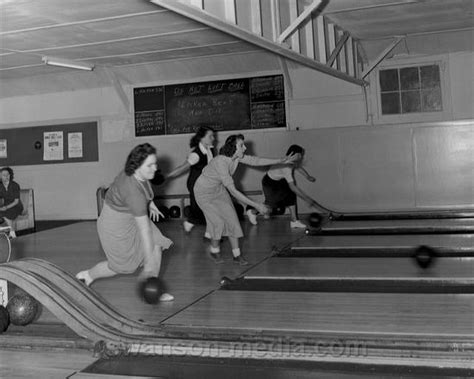 Vintage Pictures From Old Bowling Alleys Thatll Strike You Right In