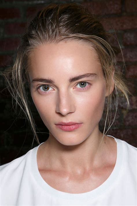 7 Genius Face Powders That Kill Your ShineBut Not Your Glow Dewy