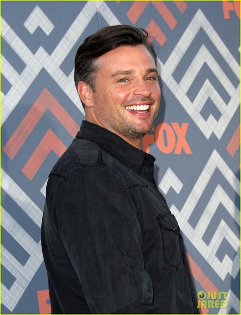 Would Tom Welling Reprise Smallville Role On Cws Supergirl He
