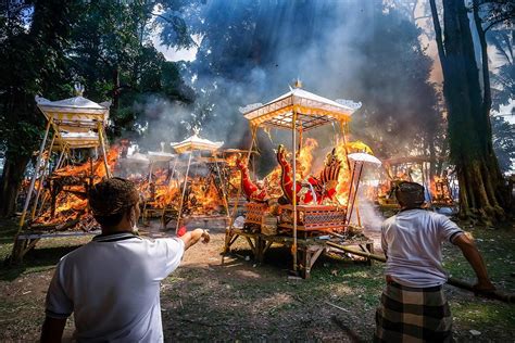 Balinese Ngaben Ceremony Bali Hindu Cremation Ritual