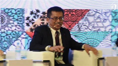 Tan sri quek leng chan (chairman and ceo). Jasani Abdullah, CEO of Hong Leong Islamic Bank Berhad ...
