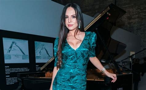 Lola Astanova Najpiękniejsza Pianistka świata Kobieta W Interiapl
