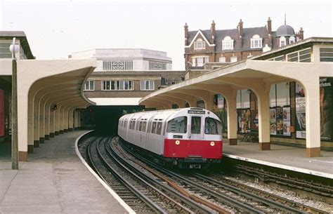 Lt Piccadilly Line Ealing Common In 1981 London Transport London