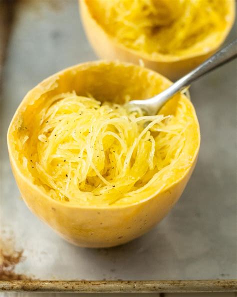 How To Cook Spaghetti Squash In The Oven Foodrecipestory