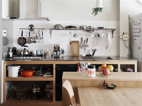 This song was featured on the following album: 木×ステンレスのオリジナルキッチン｜8LOG｜RENOVE NOW ...