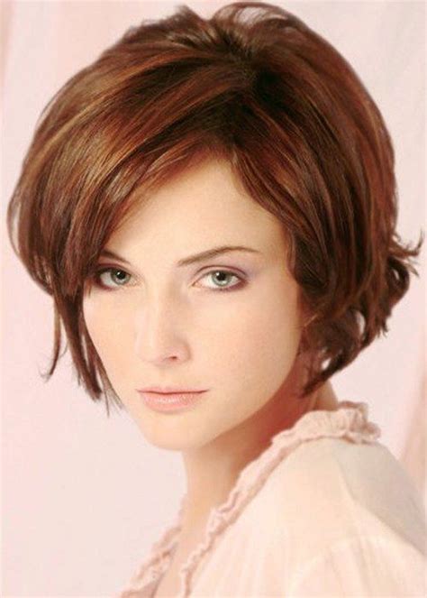 Her cut is a lob with long layers, a long fringe and lots of texture. Short Layered Bob Hairstyles With Fringe | Hair Styles ...