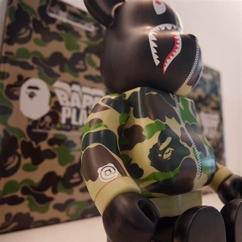 Bearbrick Bape Wallpapers On Wallpaperdog