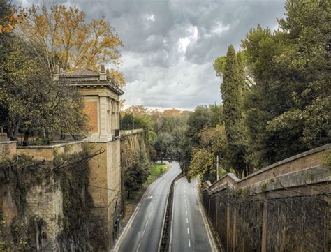Roma Allara Pacis La Vita E La Storia Delle Mura Aureliane Negli