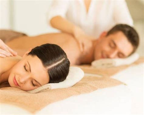 Two Therapists Doing A Couples Massage On The Central Coast Of New