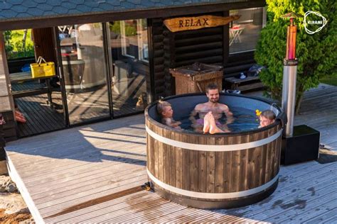 The New Chill Hot Tub Is Ideal For Small Groups Kirami