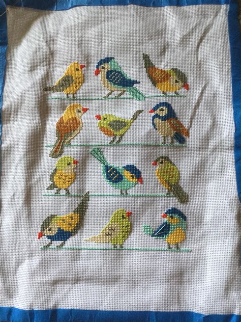 Creating cross stitch patterns from your own pictures is very easy with pic2pat. FO NikkiPattern mini birds! Fun spring stitch : CrossStitch