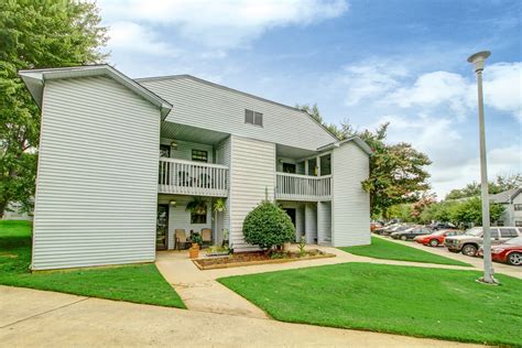 Summer Tree Apartments - Huntsville, AL 35816