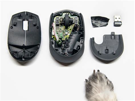 Bring home the logitech b170 and enjoy using a mouse that delivers a reliable connection and performance. Opening the Logitech M170 Outer Casing - iFixit Repair Guide