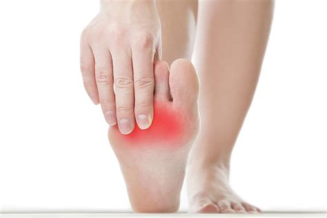 Foot pain can be described as sharp, stabbing, dull or throbbing. Why Does the Ball of My Foot Hurt?