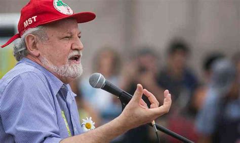 mst líder anuncia ocupações de terra em todo o brasil politica estado de minas
