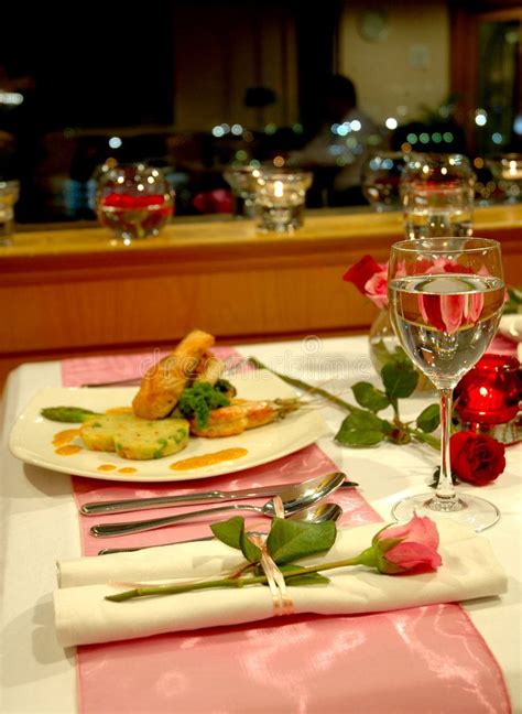 You can find the best candlelight dinner with room facility on experiencesaga's website. Candlelight Dinner. Candle Light dinner for valentine's ...