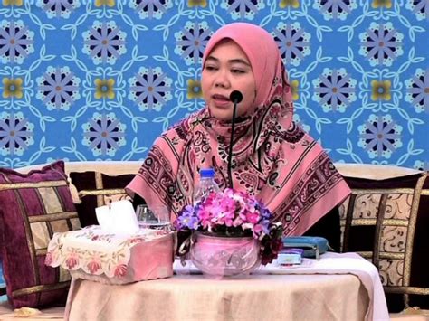 Ustazah norhafizah musa (official), kuala lumpur, malaysia. Ustazah Norhafizah Kongsi Doa Untuk Dapatkan Jodoh Yang ...
