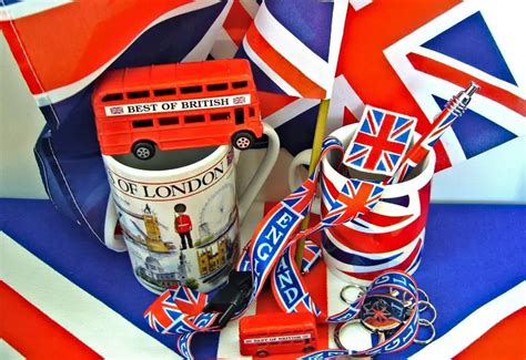 The Best London Souvenirs And Ts Where To Find Best Buys In London