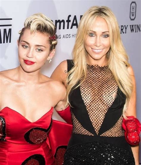 Miley And Tish Cyrus Porn Pictures Xxx Photos Sex Images 3773596 Pictoa