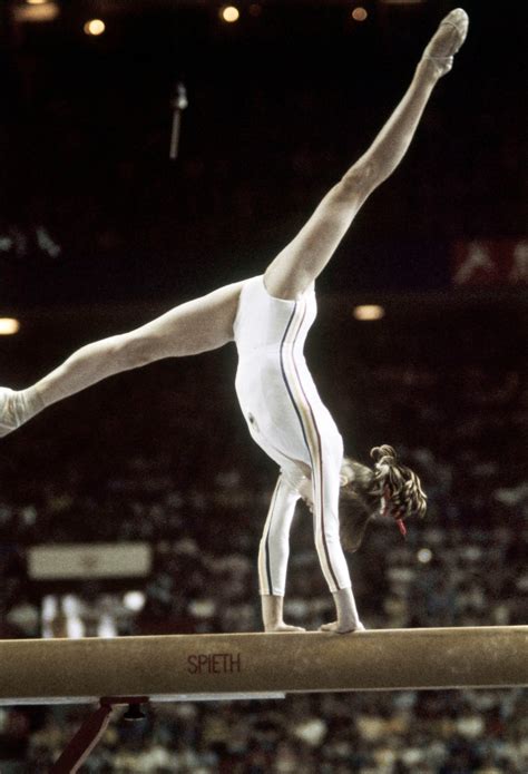 News Photo Nadia Comaneci At The Montreal Olympics Gymnastique Sexiz Pix