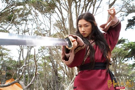 Heavenly sword and dragon slaying sabre. Final Trailer For CROUCHING TIGER, HIDDEN DRAGON 2: SWORD ...