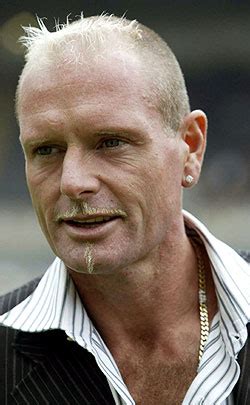 What happened between paul gascoigne and raoul moat? Amici pagano ricovero in clinica a Gascoigne
