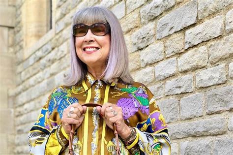 Alternative Ageing 68 Year Old Woman Runs Blog To Show That Style Has