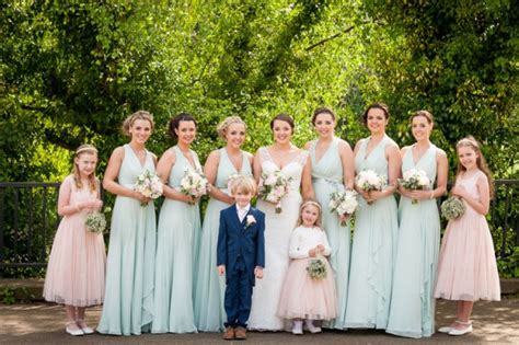How To Reduce The Stress Of Group Photos At Weddings