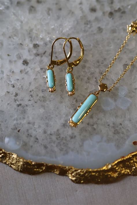 Ecfew™ Cleopatra Turquoise Pendant And Earring Set