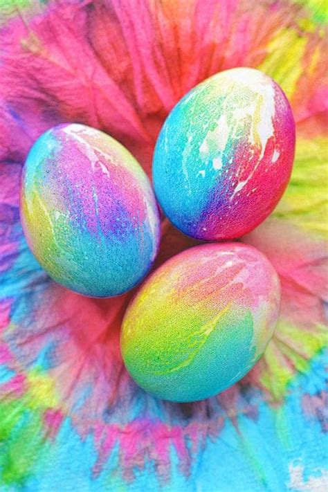 6 Creative Ways To Dye Easter Eggs