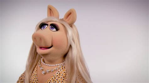 Muppet Thought Of The Week Ft Miss Piggy The Muppets Youtube