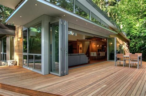 Modern Glass Wall Design Ideas For Modern House