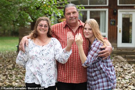 Sister Wives Pastor Marries 19 Year Old With The Full Support Of His Wife And Now His Teen
